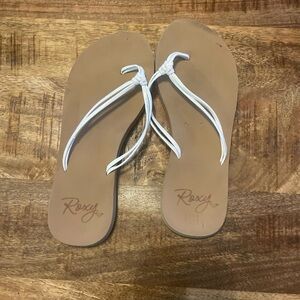 Roxy Women's Sandals Slippers Flip Flops White Braided Straps Size 6